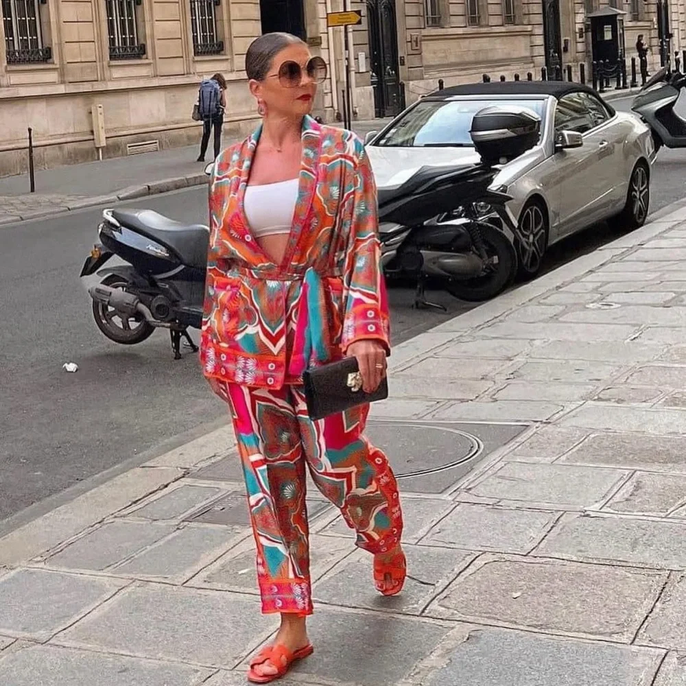 Zara Geometric Cropped Pants | Vibrant Resort Print Trousers | Euro Summer